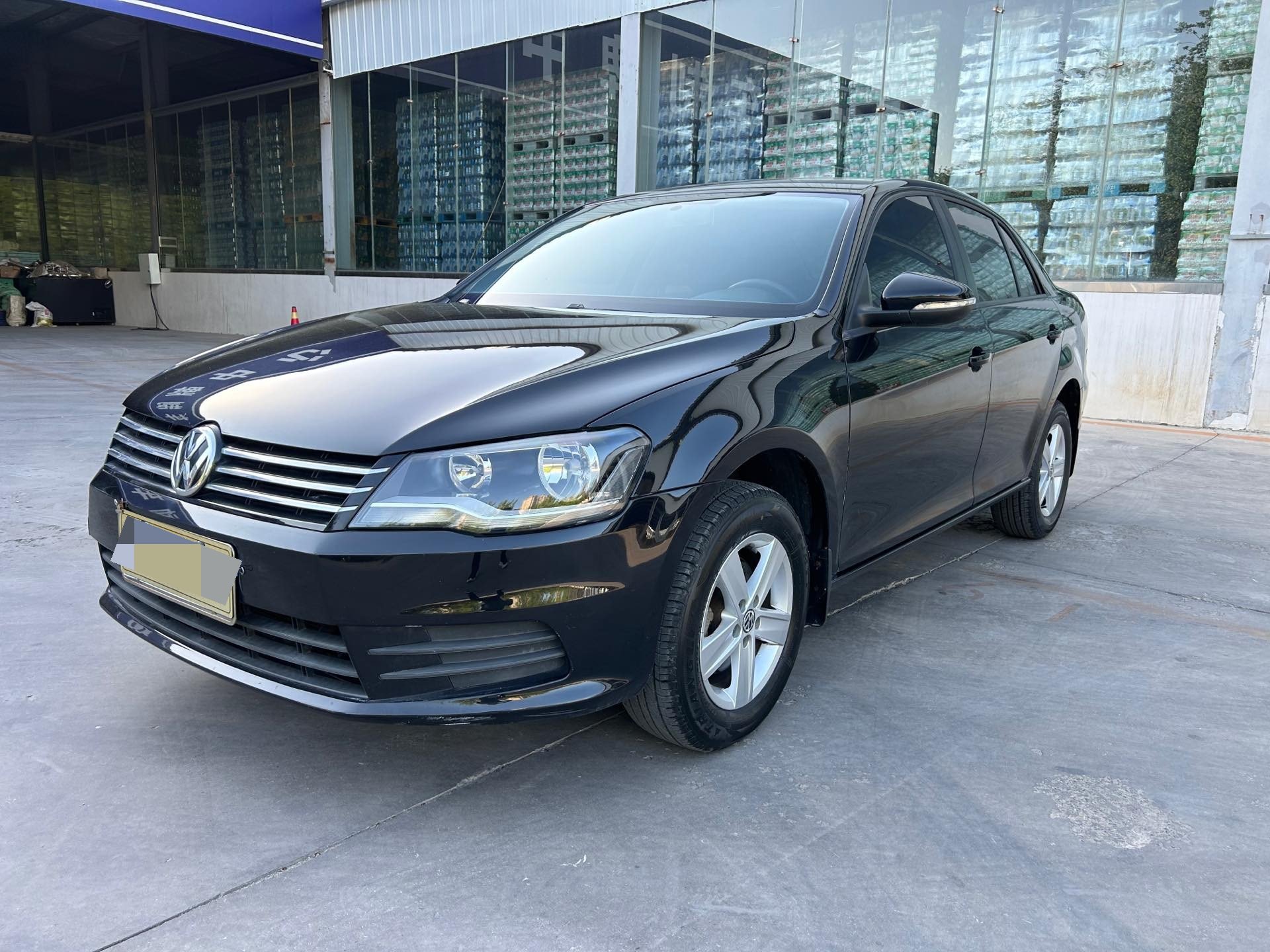 Volkswagen Bora 2014 car image 