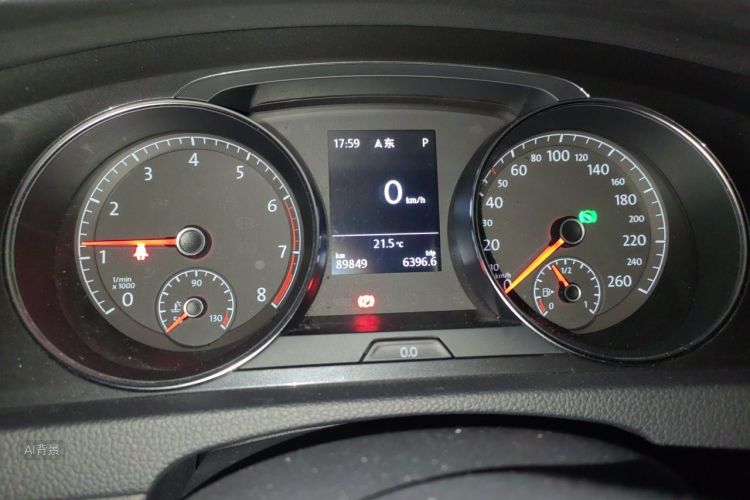 Volkswagen Golf 2019 car image #13