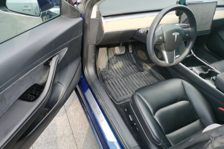 Tesla Model 3 2020 #16 Tesla Model 3 2020 car image #16