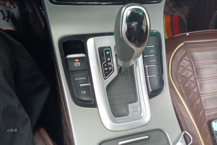 GEELY Emgrand GS 2018 car image #16