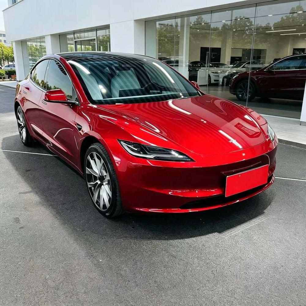 Tesla Model 3 2024 car image #3
