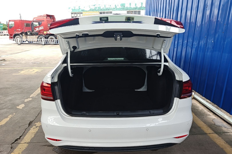 Volkswagen Lavida 2020 car image #19