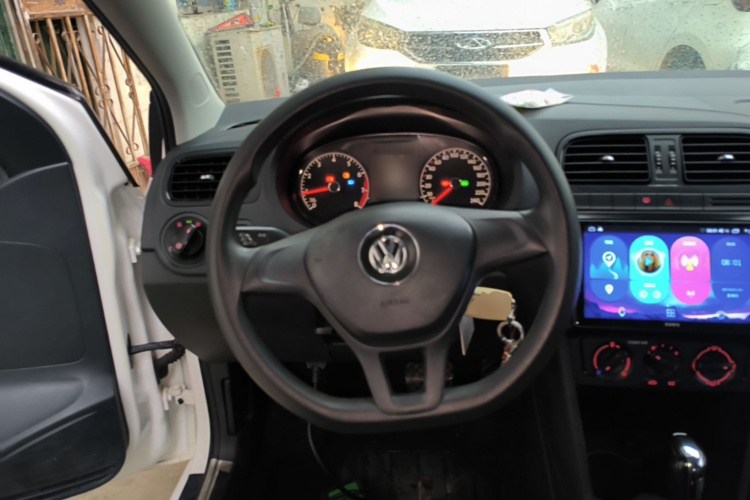 Volkswagen Polo 2017 #15 Volkswagen Polo 2017 car image #15