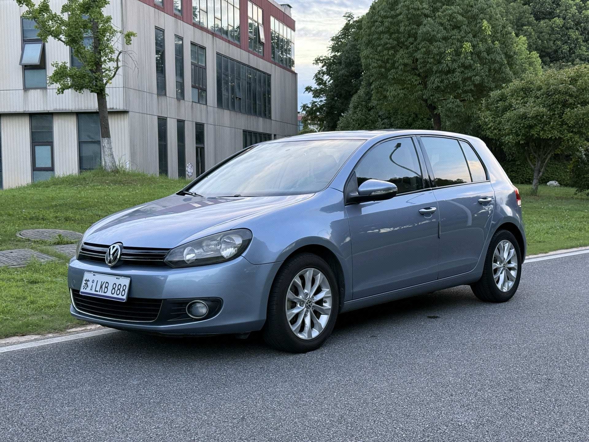 Volkswagen Golf 2013 car image 