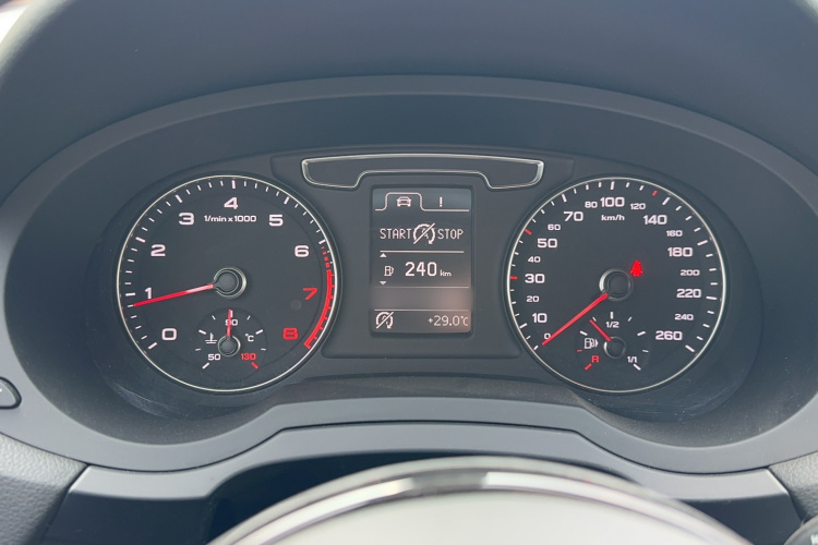 Audi Q3 2017 #15 Audi Q3 2017 car image #15