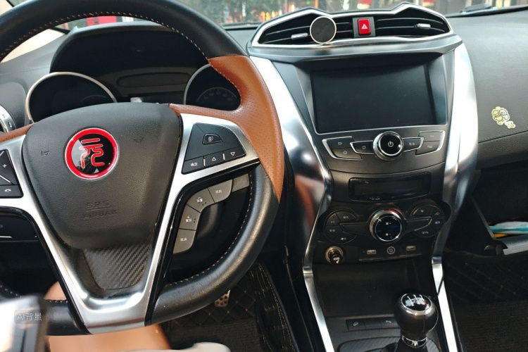 BYD Yuan 2016 #11 BYD Yuan 2016 car image #11