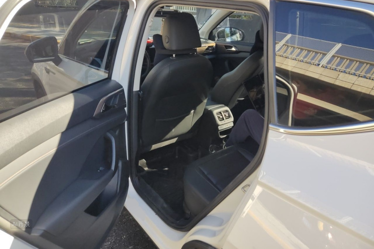 Volkswagen Tharu 2022 imagen de coche #19
