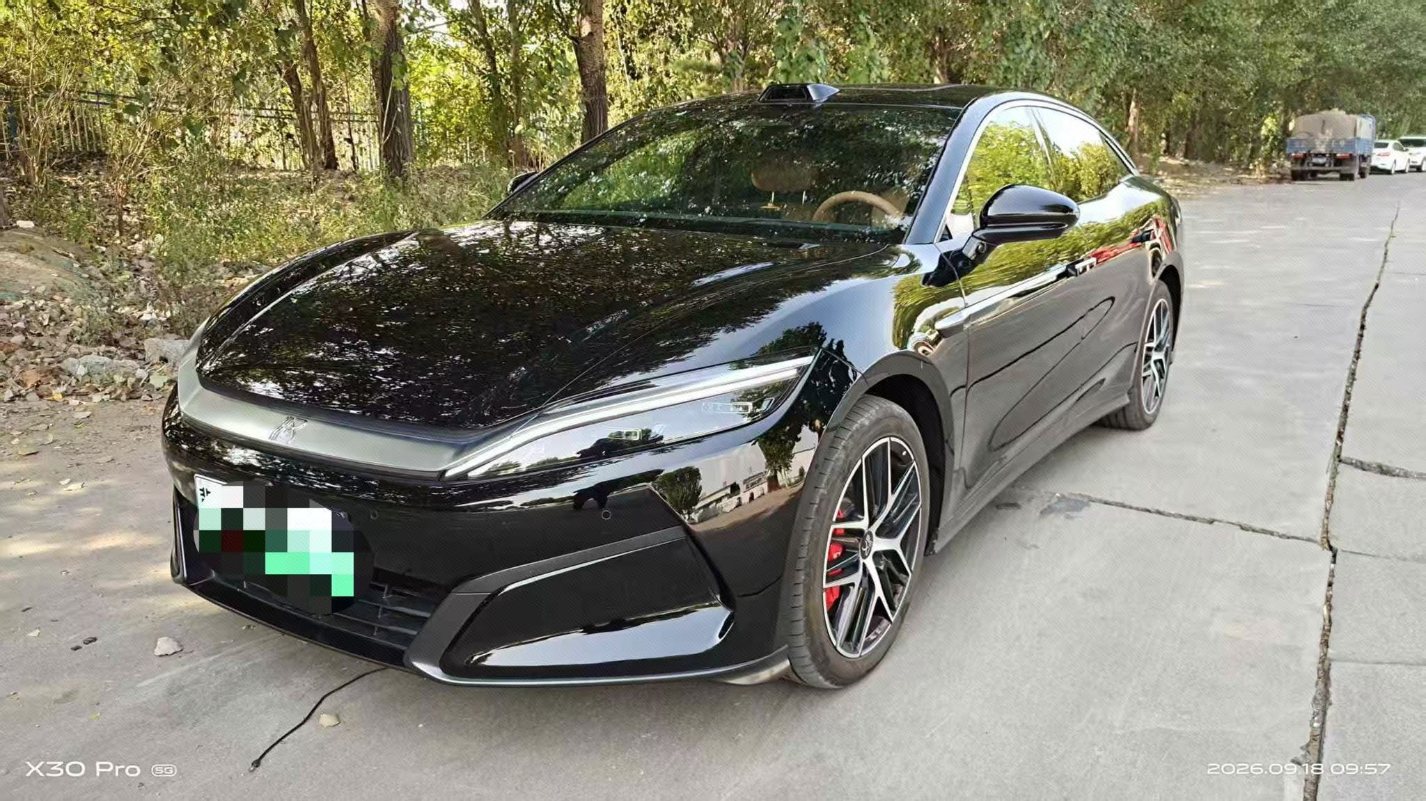BYD HanL 2025 BYD HanL 2025 car image