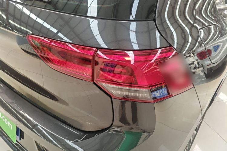 Volkswagen Golf 2021 #8 Volkswagen Golf 2021 صورة سيارة #8