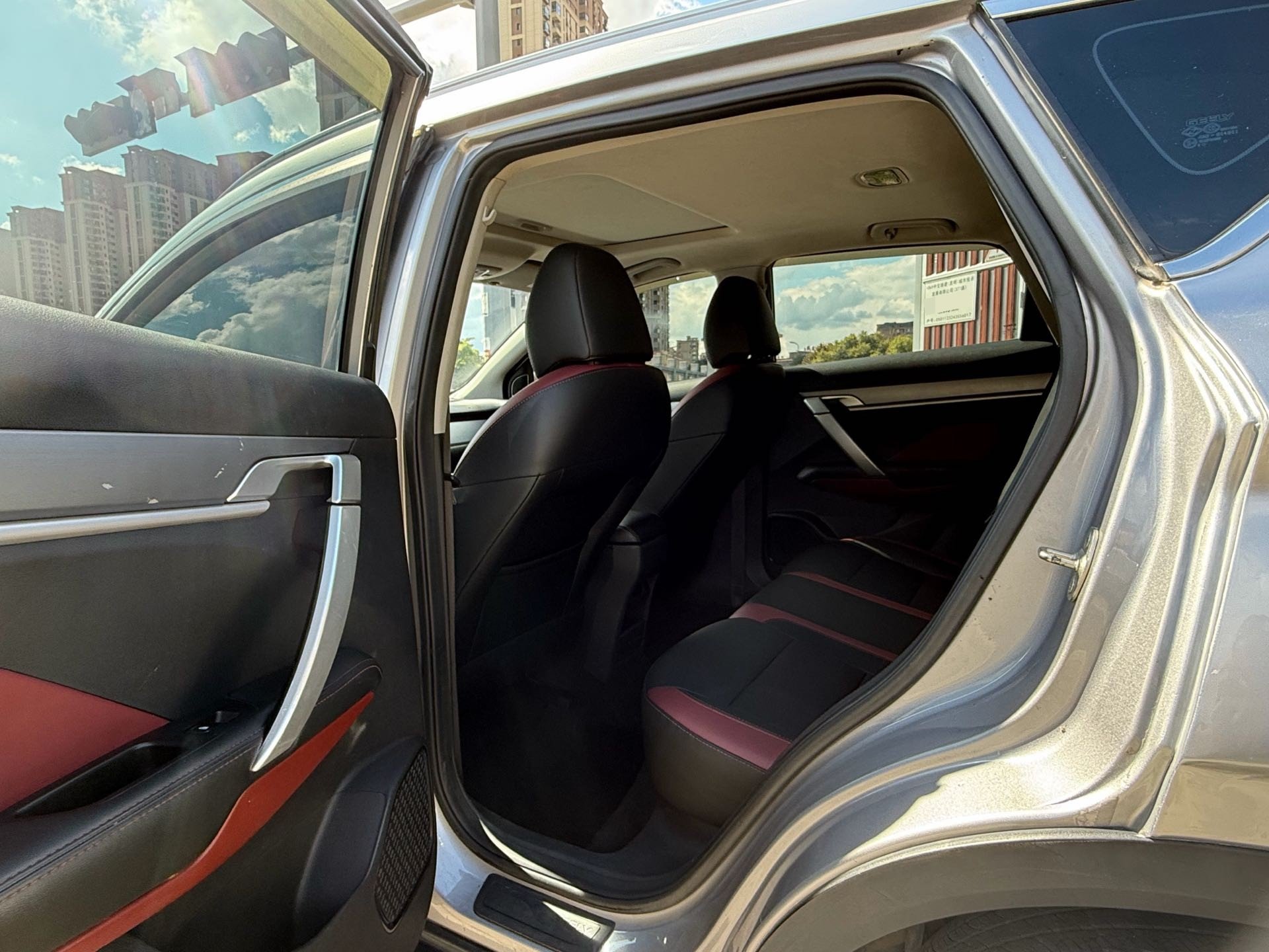 GEELY Coolray 2021 car image #6