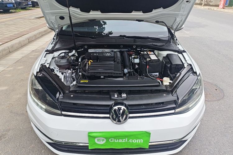 Volkswagen Golf 2018 car image #20