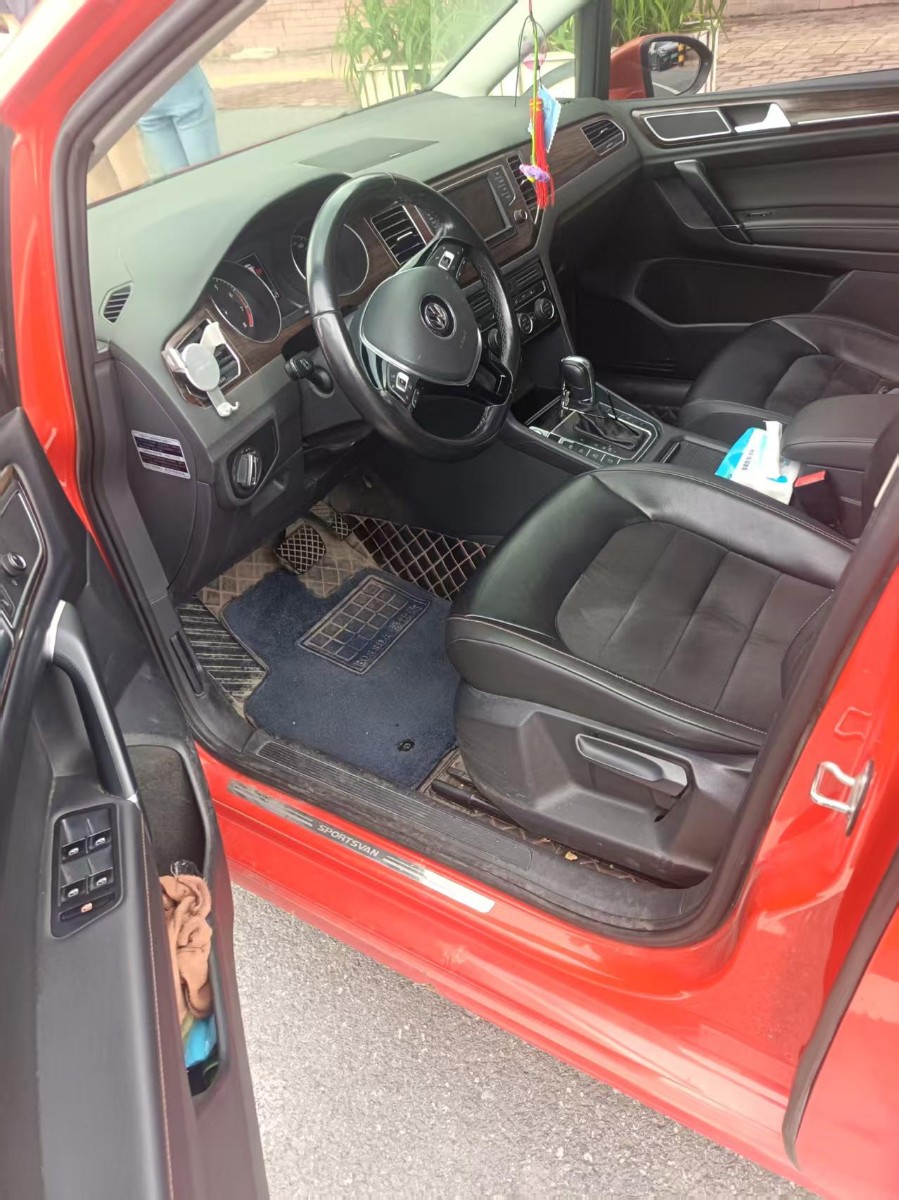 Volkswagen Golf Sportsvan 2016 car image #3