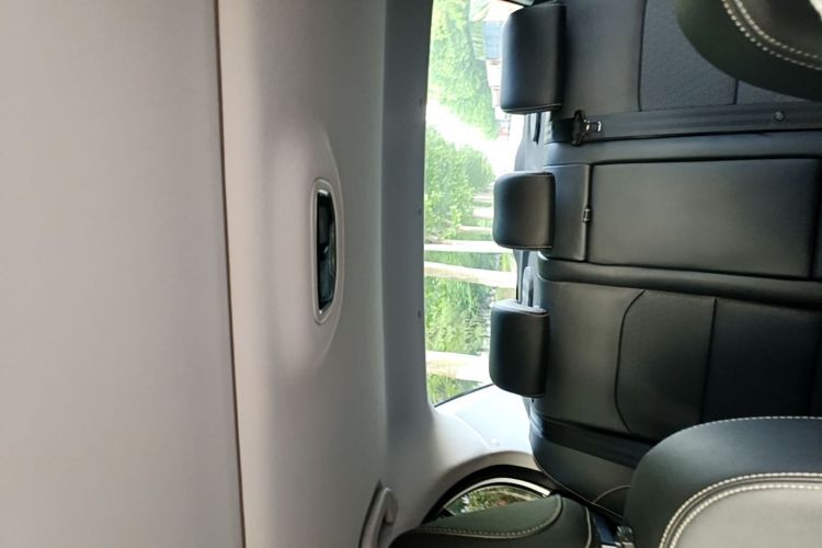 GEELY Emgrand 2021 car image #18