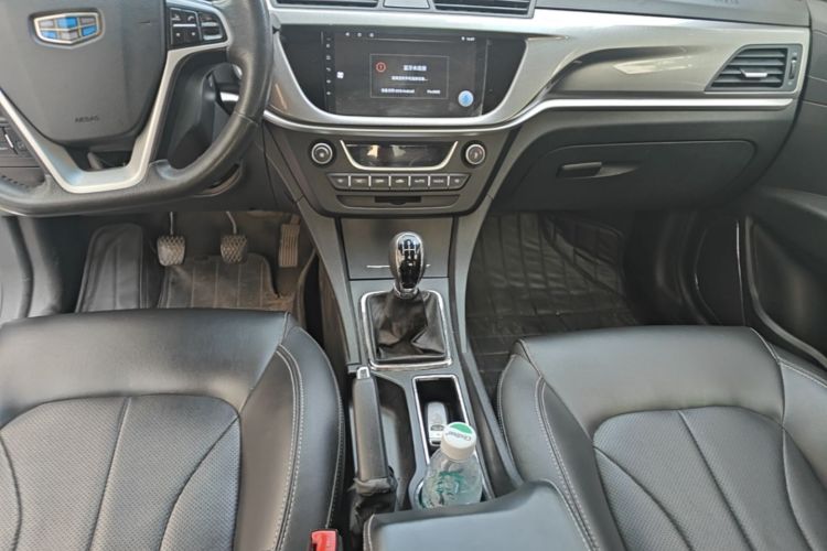 GEELY Emgrand 2018 car image #14