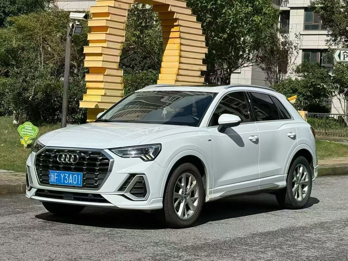 2019 2019 car image