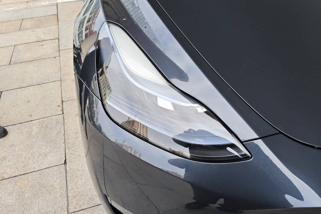 Tesla Model Y 2024 car image #7