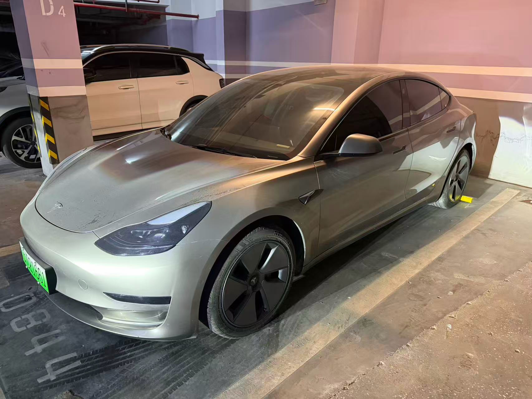 Tesla Model 3 2021 car image 