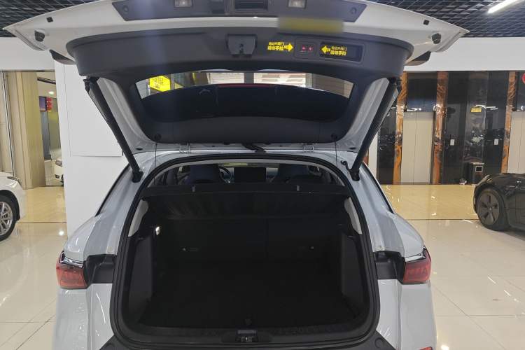 BYD Yuan Plus 2023 изображение автомобиля #19