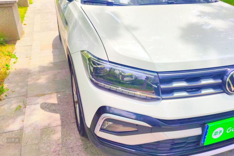 Volkswagen T-Cross 2021 car image #8