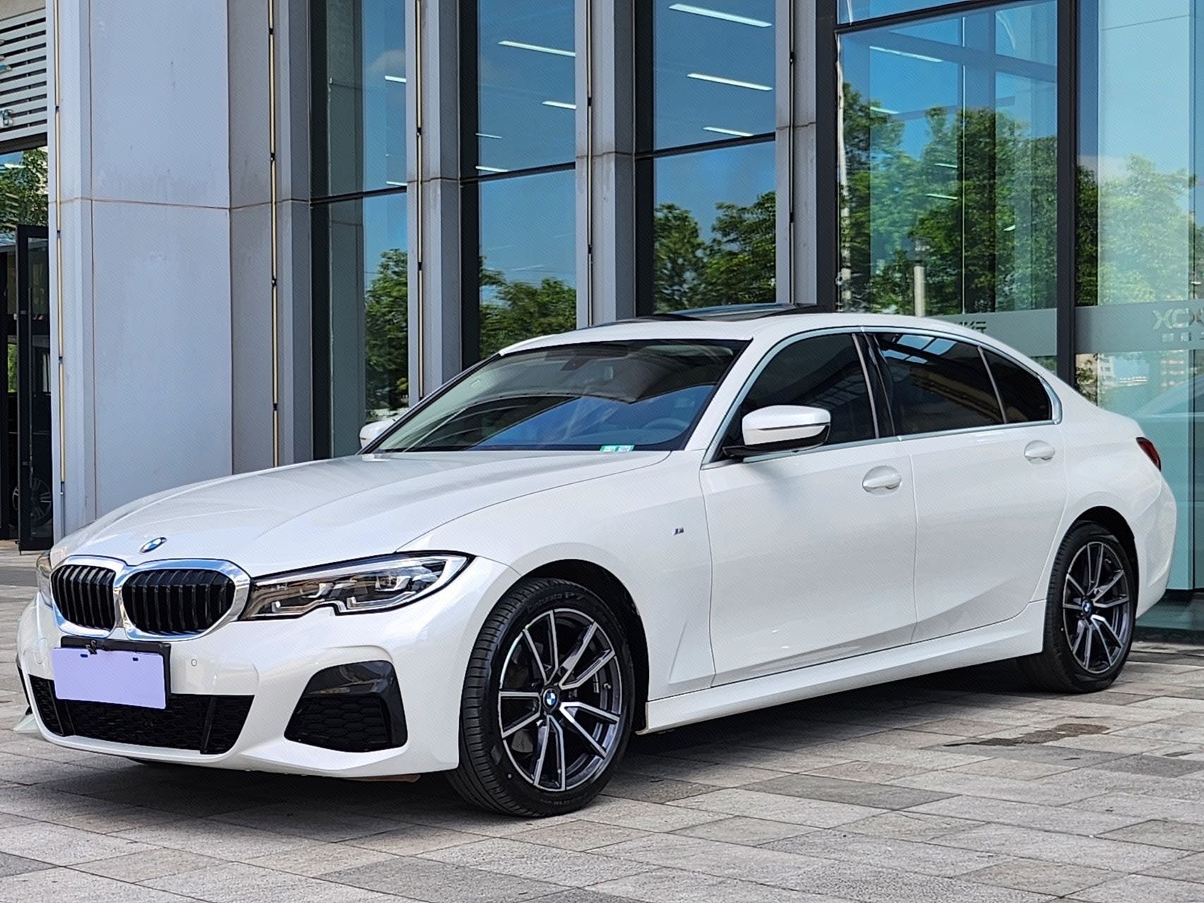 BMW 3 Series 2022 car image 
