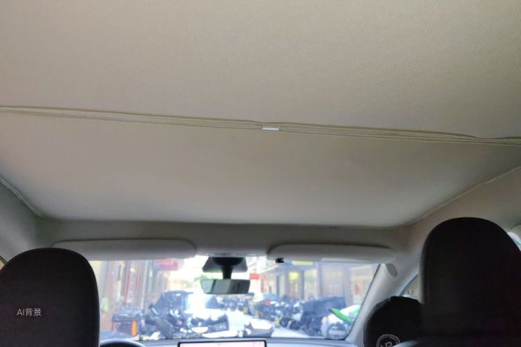 Tesla Model Y 2023 car image #20