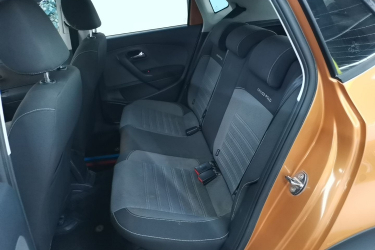 Volkswagen Polo 2016 #17 Volkswagen Polo 2016 car image #17