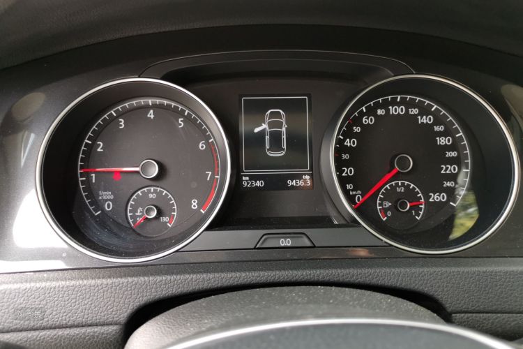 Volkswagen Golf 2018 car image #13