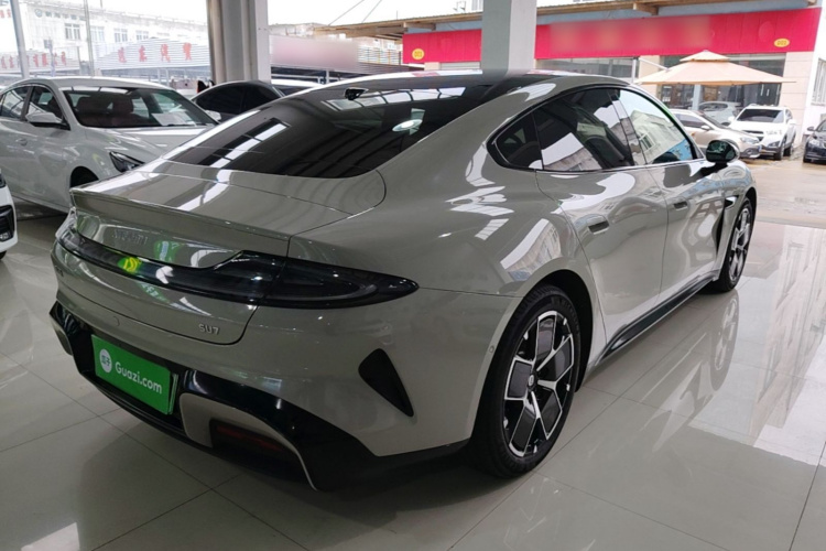 MI SU7 2025 car image #7