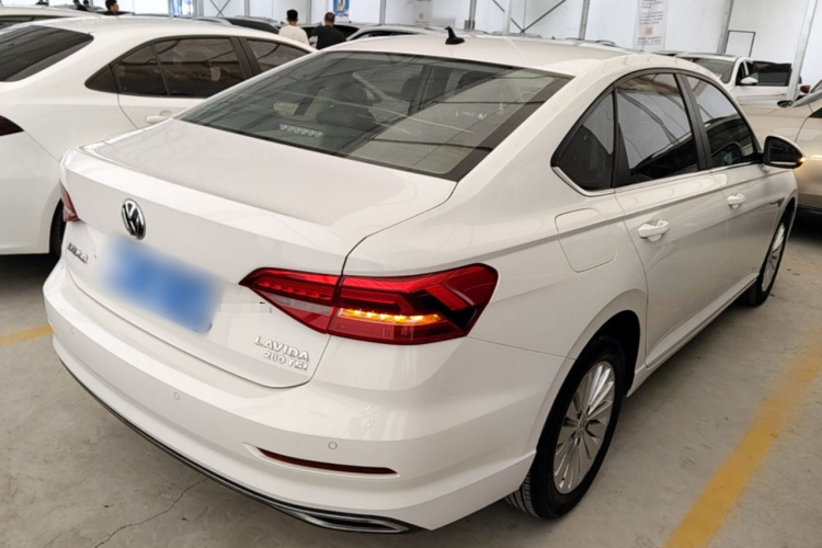 Volkswagen Lavida 2019 #7 Volkswagen Lavida 2019 car image #7