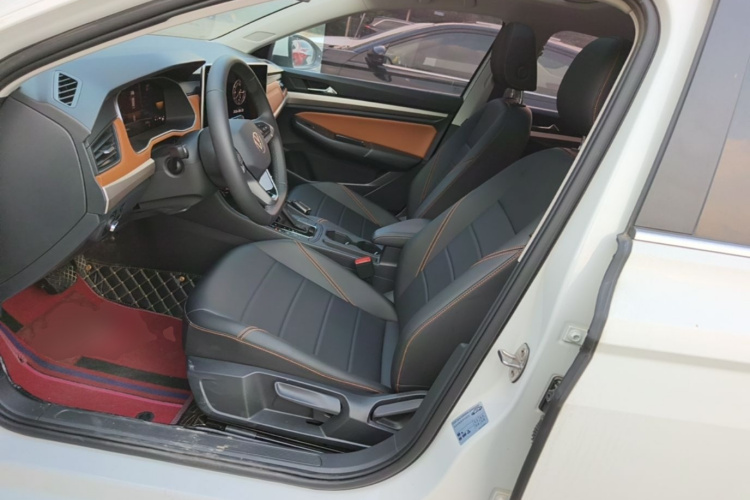 Volkswagen Bora 2025 car image #15