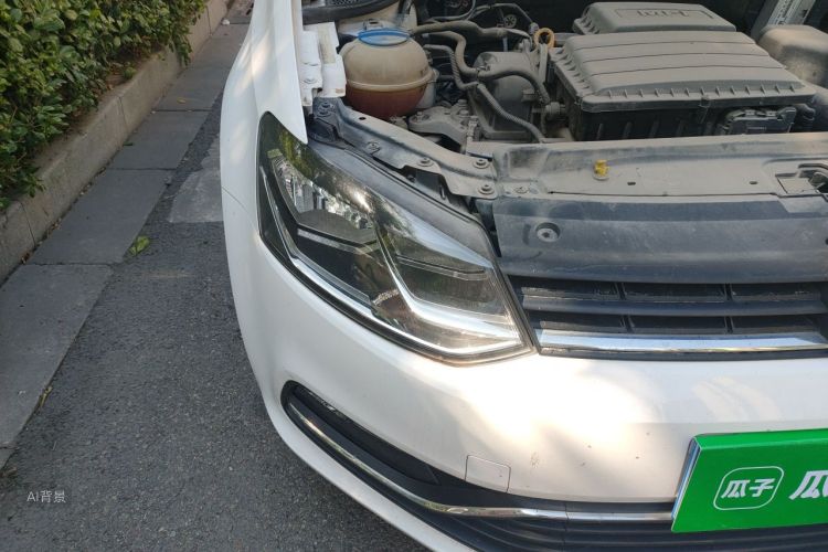 Volkswagen Polo 2016 car image #8