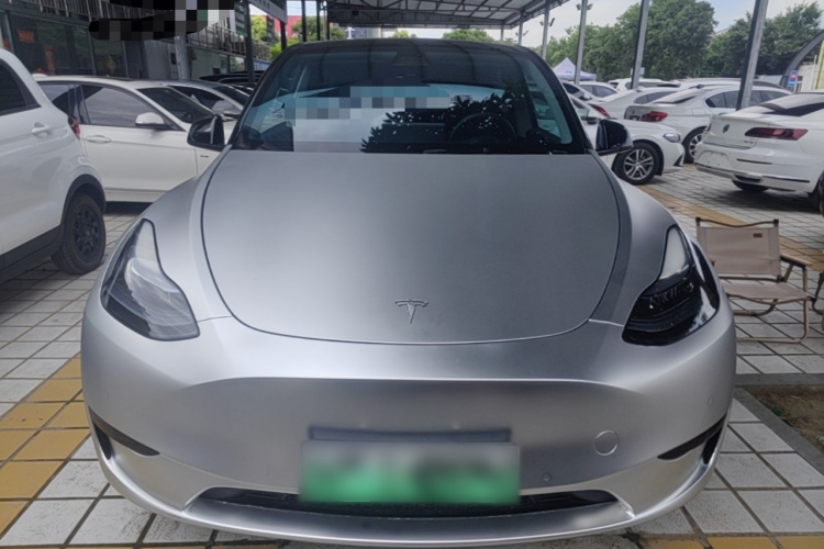 Tesla Model Y 2023 #3 Tesla Model Y 2023 car image #3