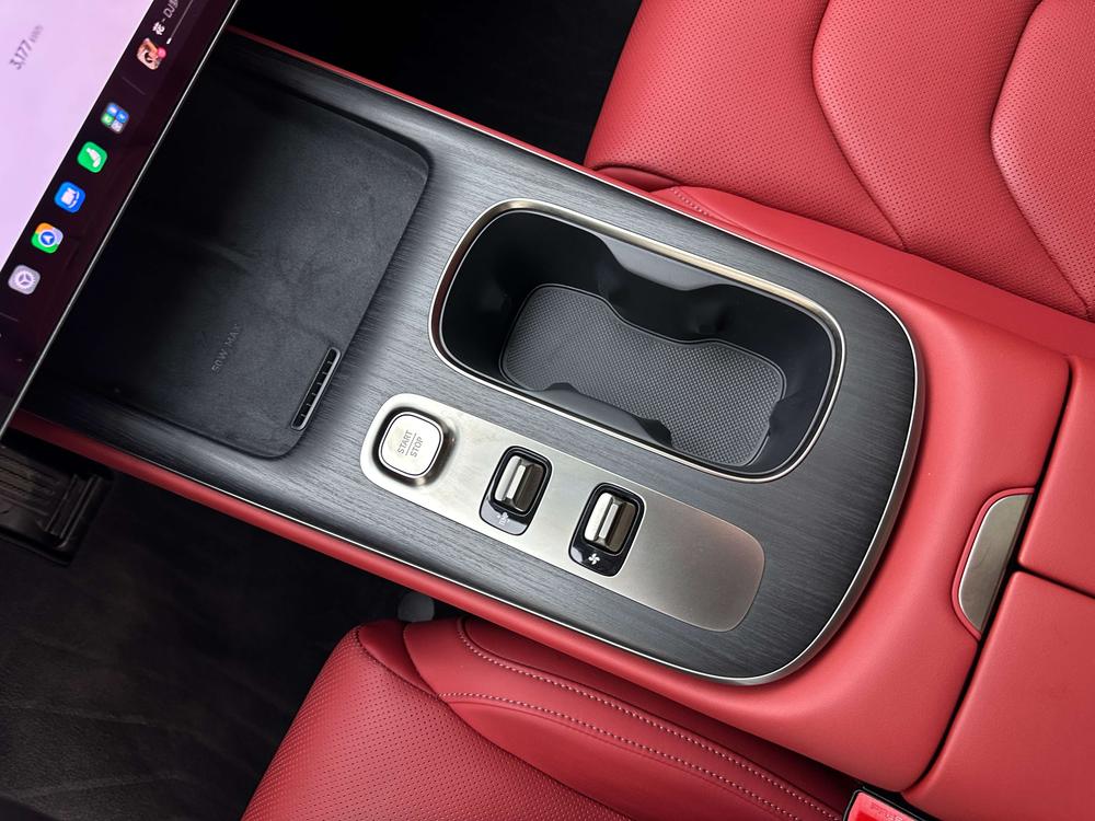 2025 car image #18