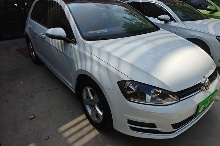 Volkswagen Golf 2015 car image #4