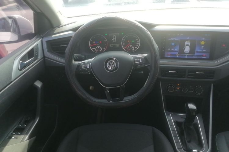 Volkswagen Polo 2021 صورة سيارة #11