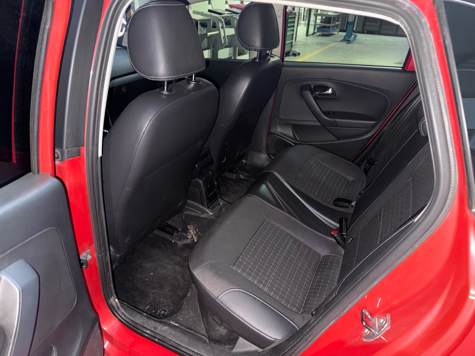 Volkswagen Polo 2015 صورة سيارة #8