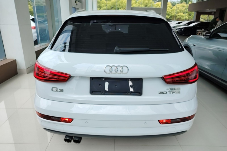 Audi Q3 2019 #6 Audi Q3 2019 car image #6