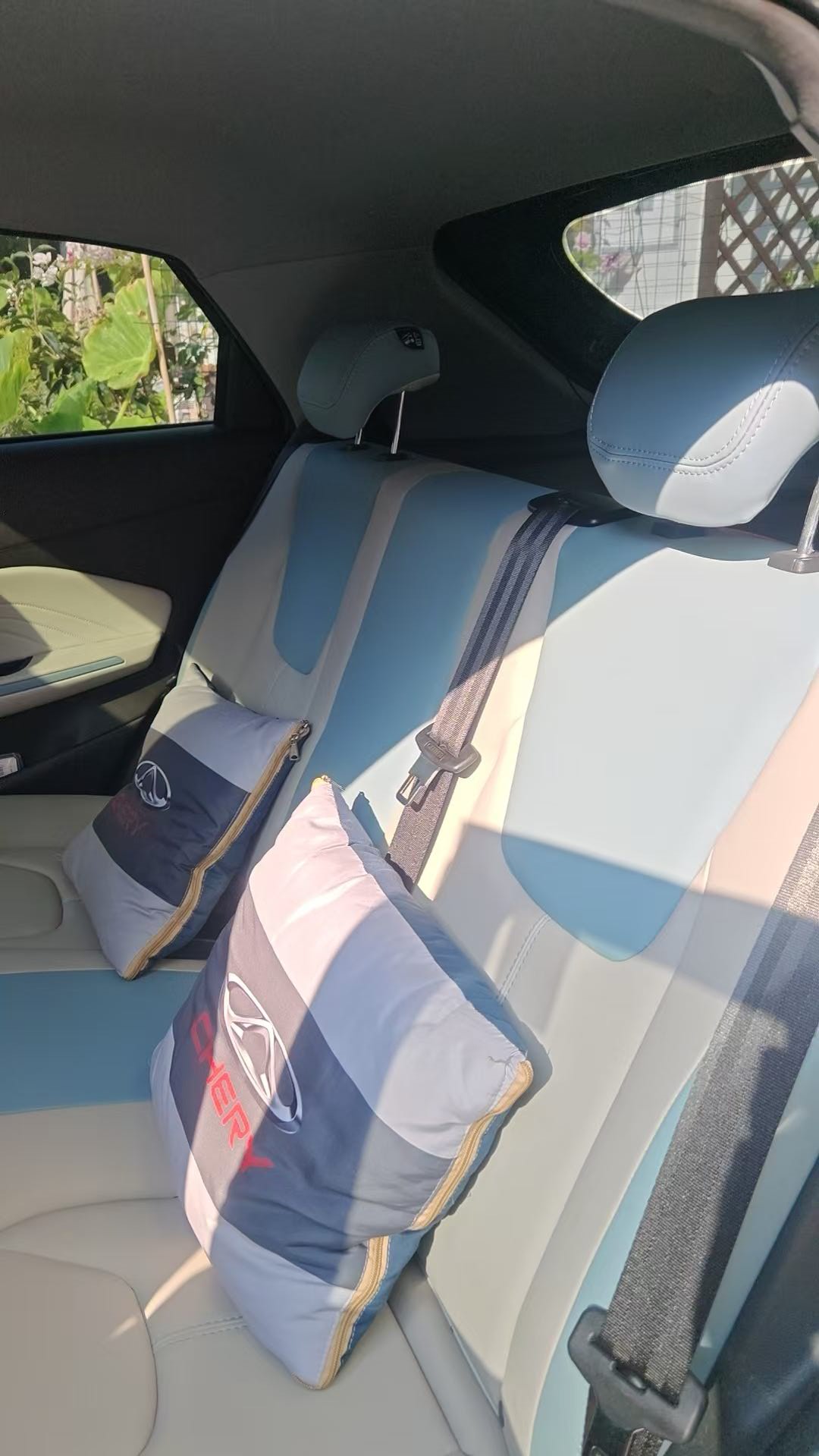 2023 car image #5