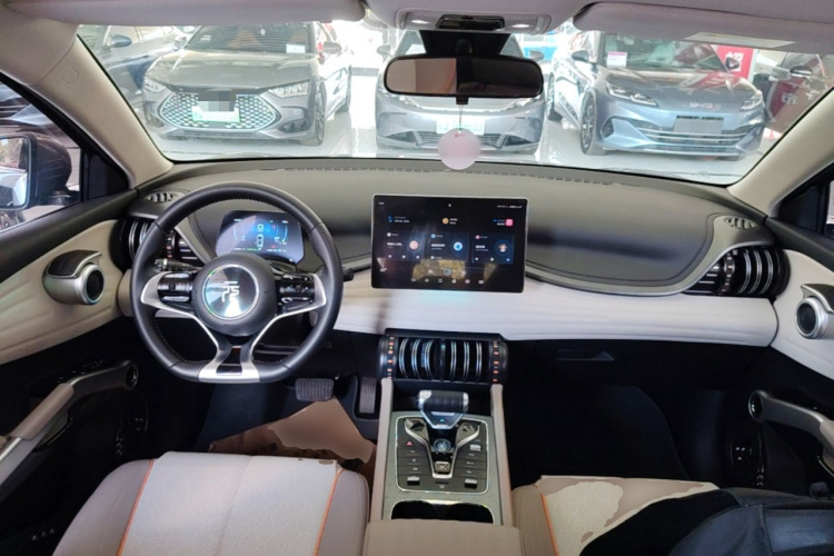 BYD Yuan Plus 2023 صورة سيارة #11