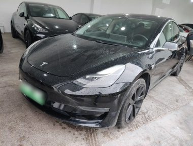 Tesla Model 3 2020 car image 