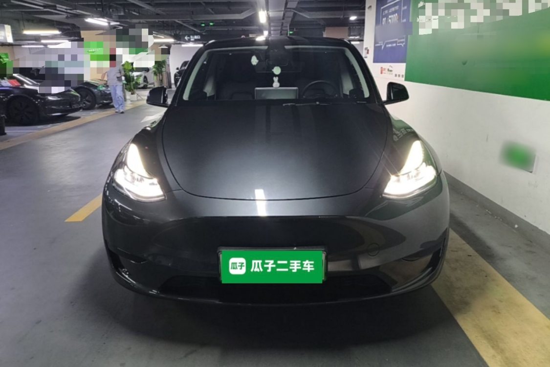 Tesla Model Y 2024 #5 Tesla Model Y 2024 car image #5