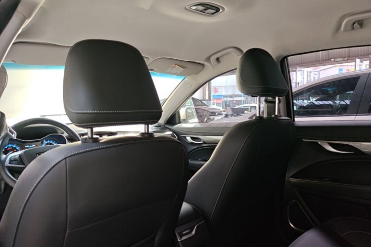 GEELY Emgrand 2019 #18 GEELY Emgrand 2019 car image #18