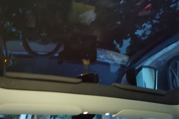 Tesla Model Y 2022 #20 Tesla Model Y 2022 car image #20
