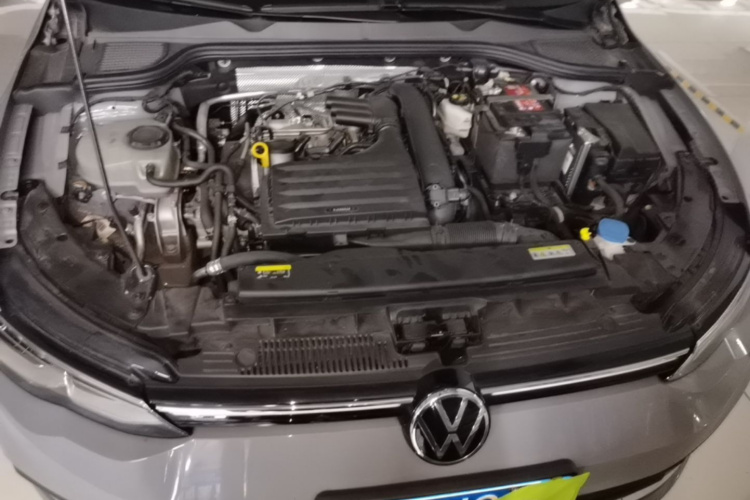 Volkswagen Golf 2024 imagem de carro #20