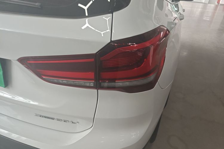 BMW X1 2020 car image #8