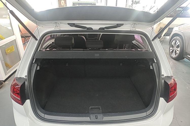 Volkswagen Golf 2017 #19 Volkswagen Golf 2017 car image #19