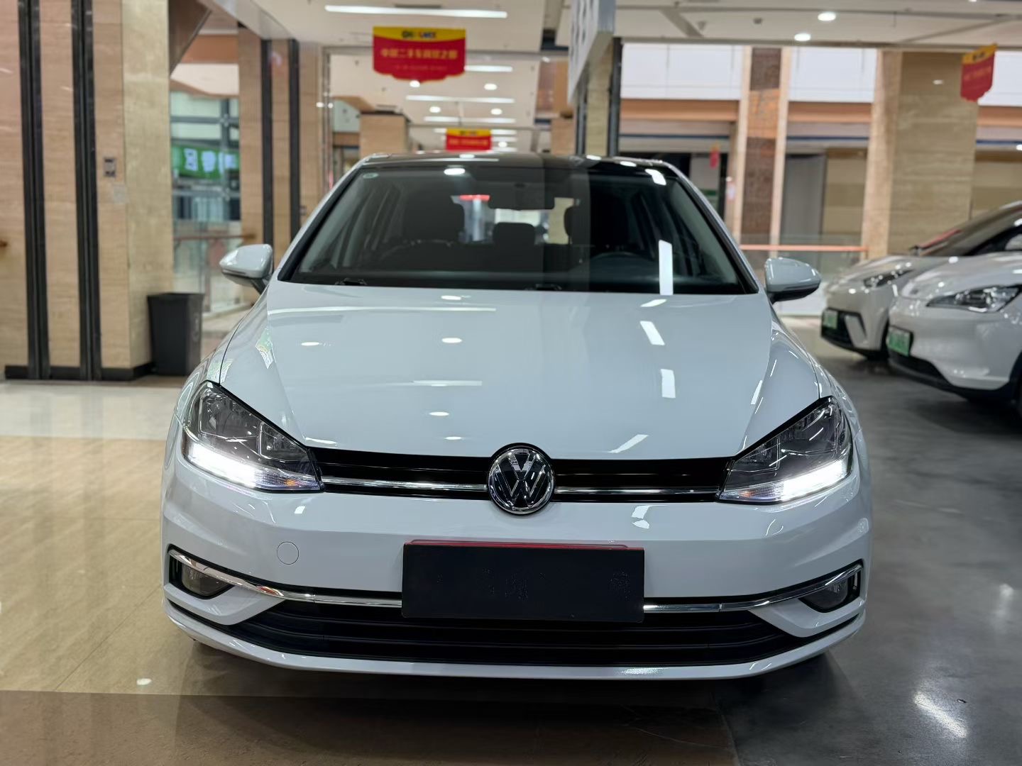 Volkswagen Golf 2019 #2 Volkswagen Golf 2019 car image #2