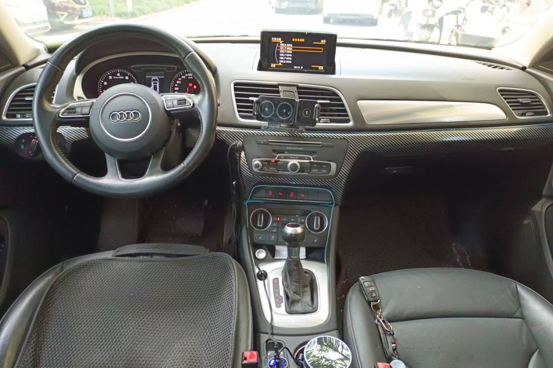Audi Q3 2017 صورة سيارة #21