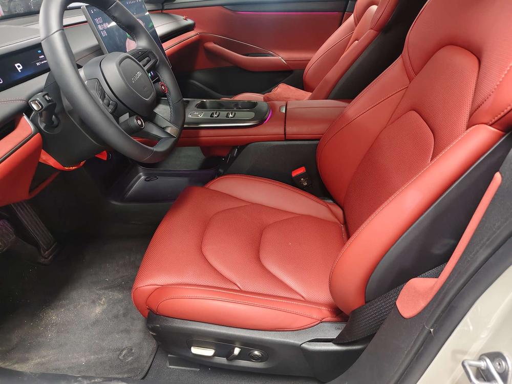 2025 car image #11