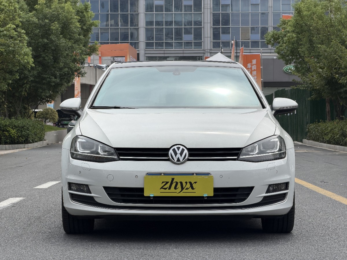Volkswagen Golf 2014 car image #3